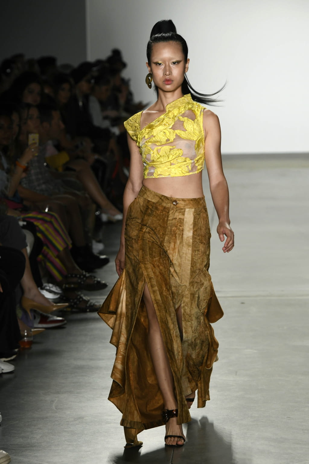 Fashion Week New York Spring/Summer 2019 look 34 de la collection Kim Shui womenswear