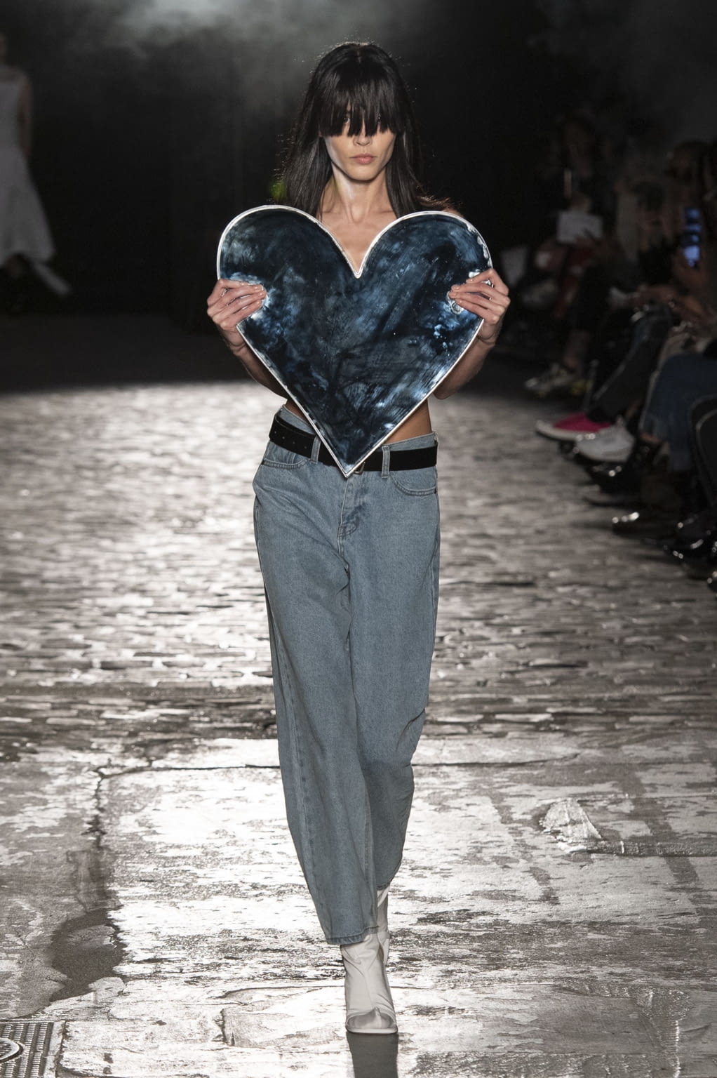 Fashion Week Paris Fall/Winter 2020 look 1 de la collection Kimhekim womenswear