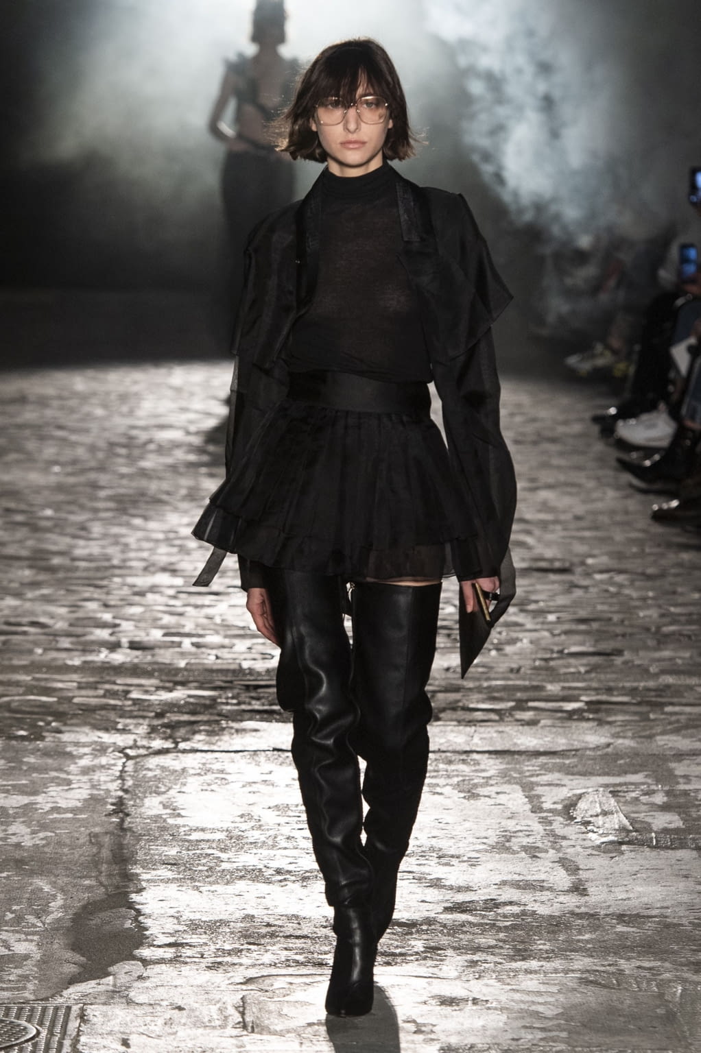 Fashion Week Paris Fall/Winter 2020 look 4 de la collection Kimhekim womenswear