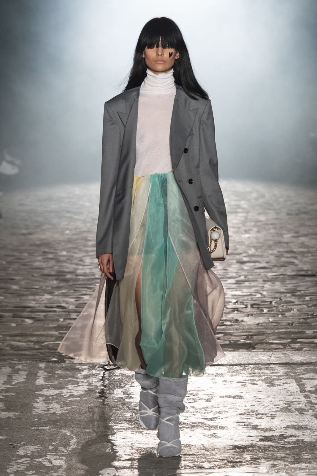 Fashion Week Paris Fall/Winter 2020 look 8 from the Kimhekim collection 女装