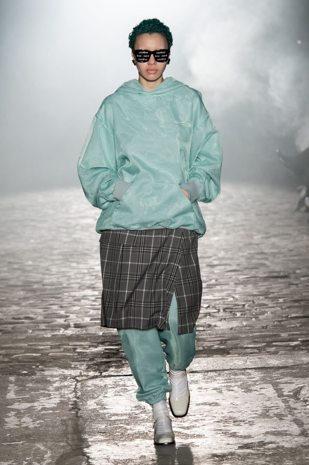 Fashion Week Paris Fall/Winter 2020 look 15 from the Kimhekim collection 女装