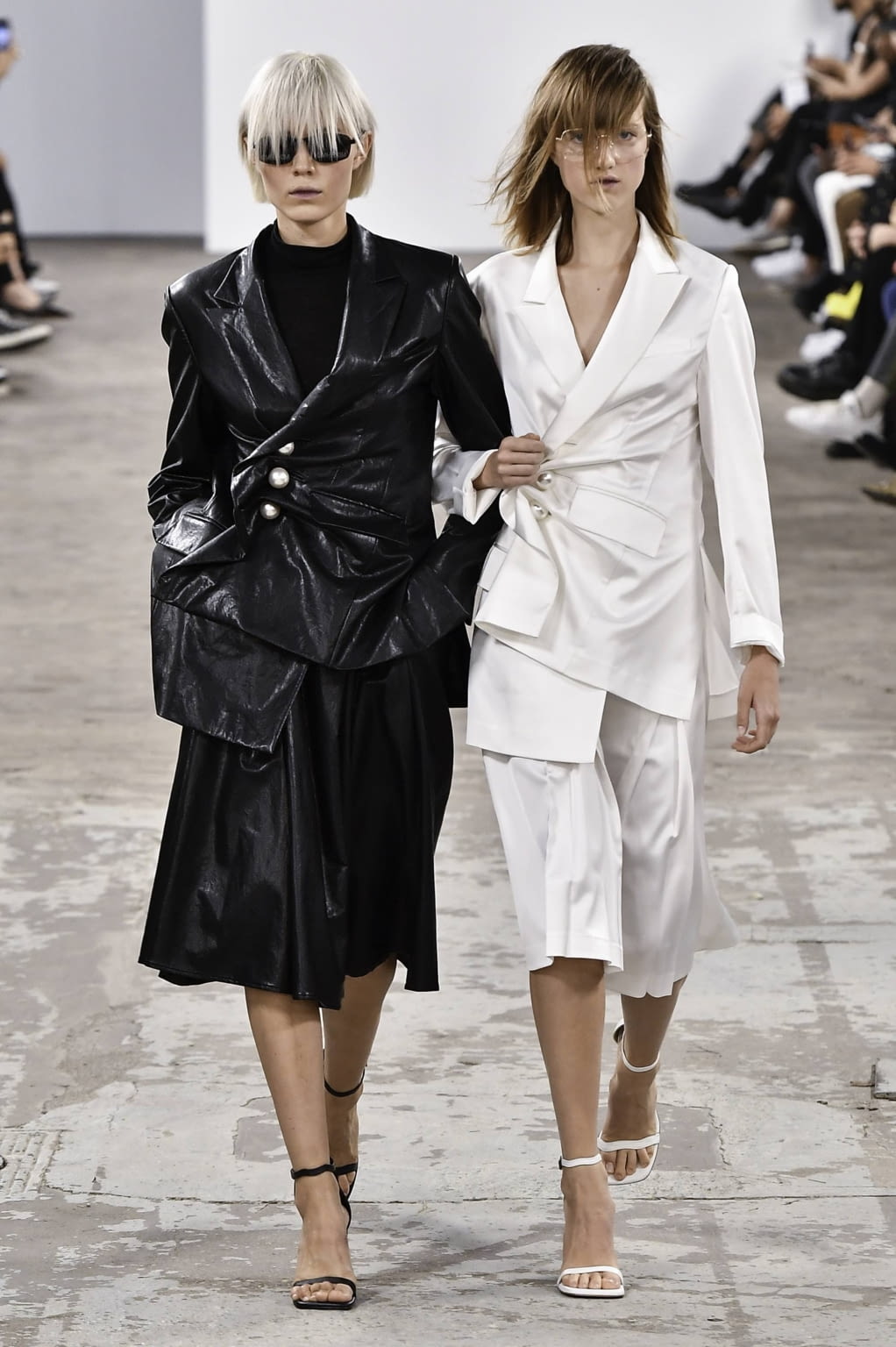 Fashion Week Paris Spring/Summer 2020 look 13 from the Kimhekim collection womenswear