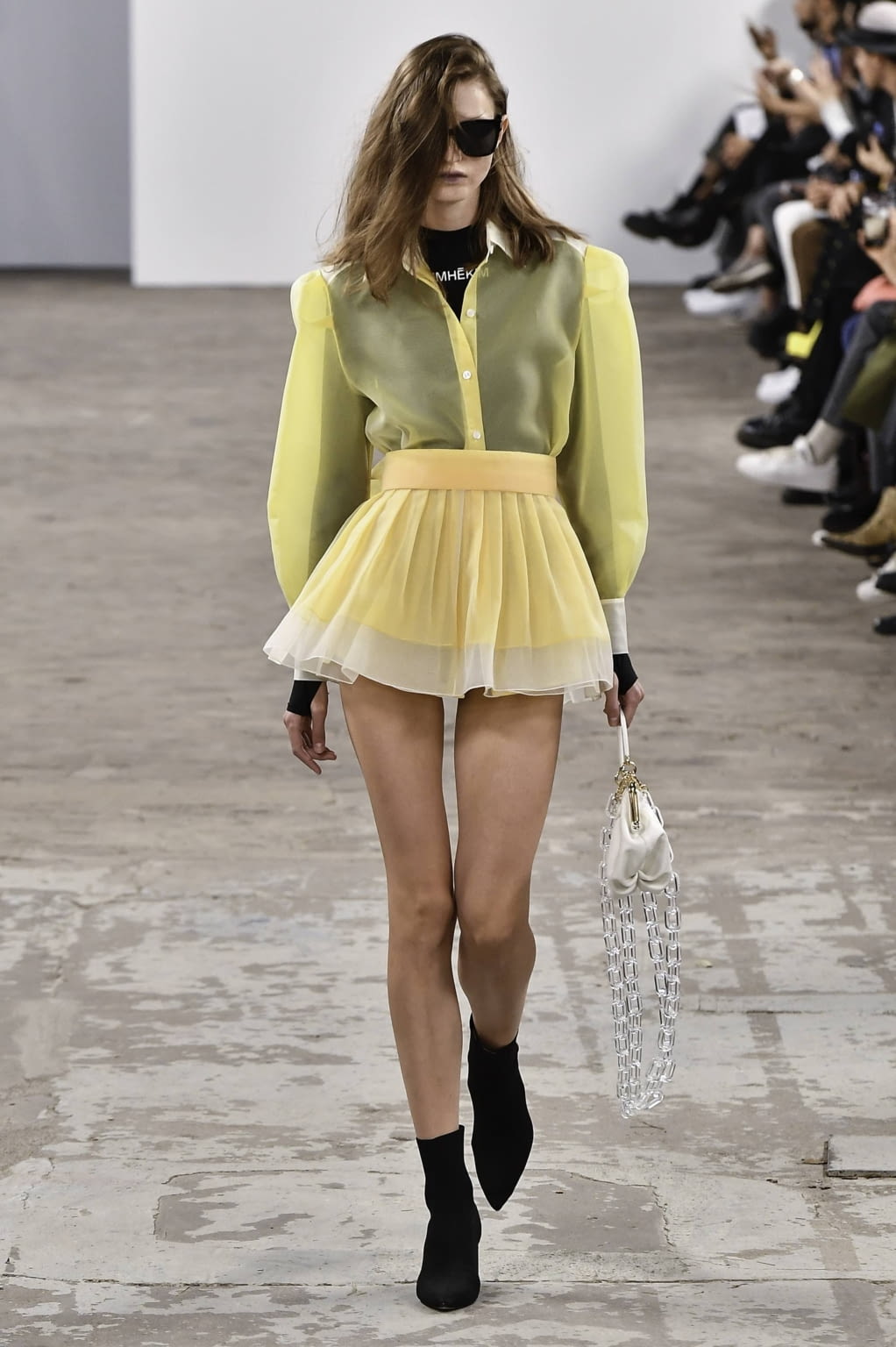 Fashion Week Paris Spring/Summer 2020 look 15 from the Kimhekim collection 女装