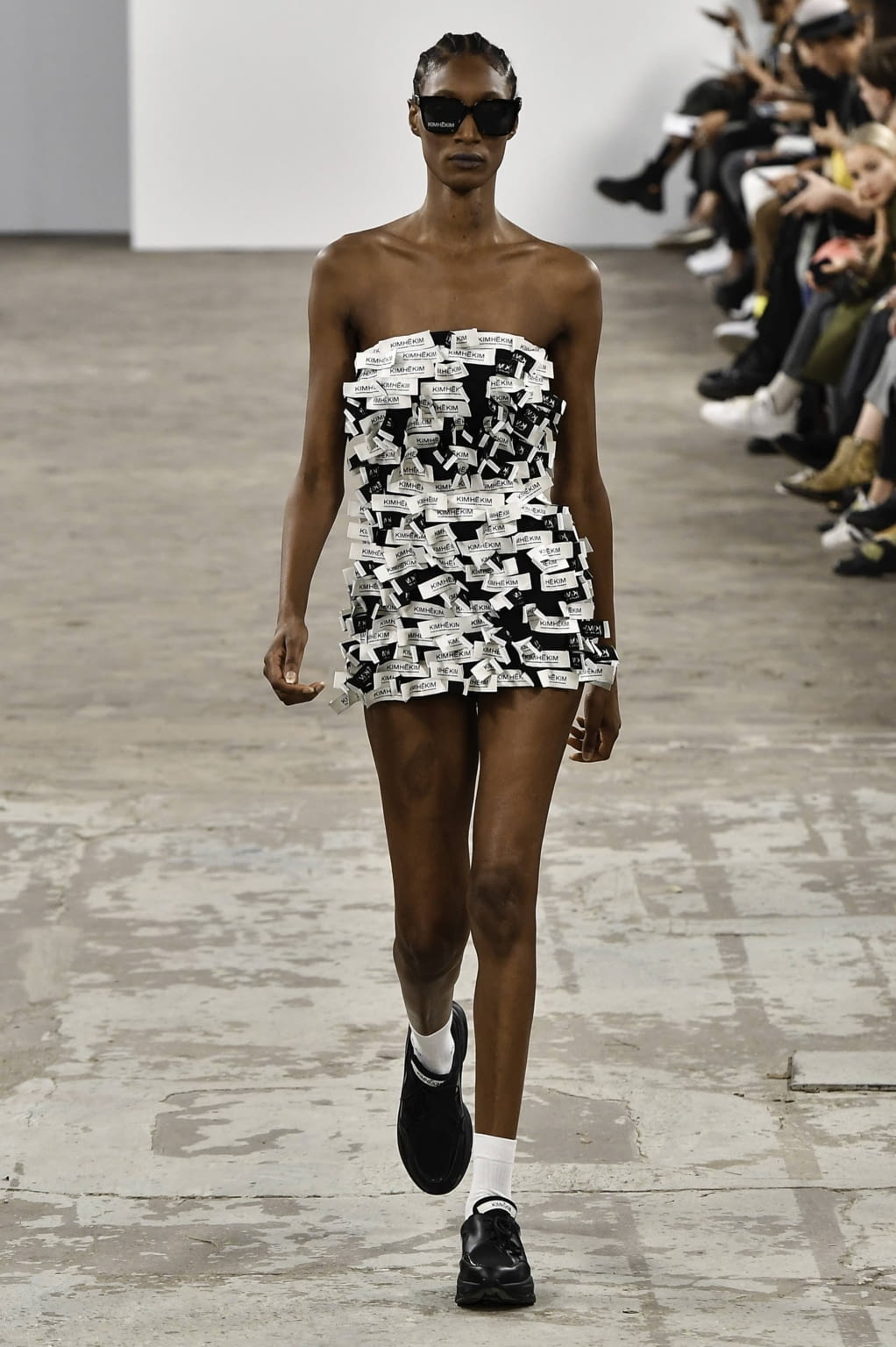 Fashion Week Paris Spring/Summer 2020 look 24 de la collection Kimhekim womenswear