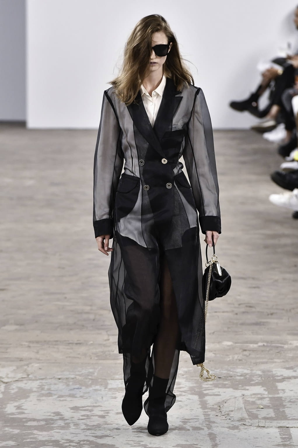 Fashion Week Paris Spring/Summer 2020 look 33 from the Kimhekim collection 女装