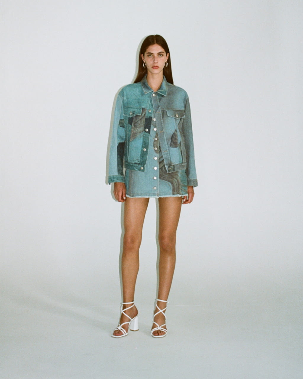 Fashion Week Paris Spring/Summer 2021 look 4 from the Kimhekim collection 女装