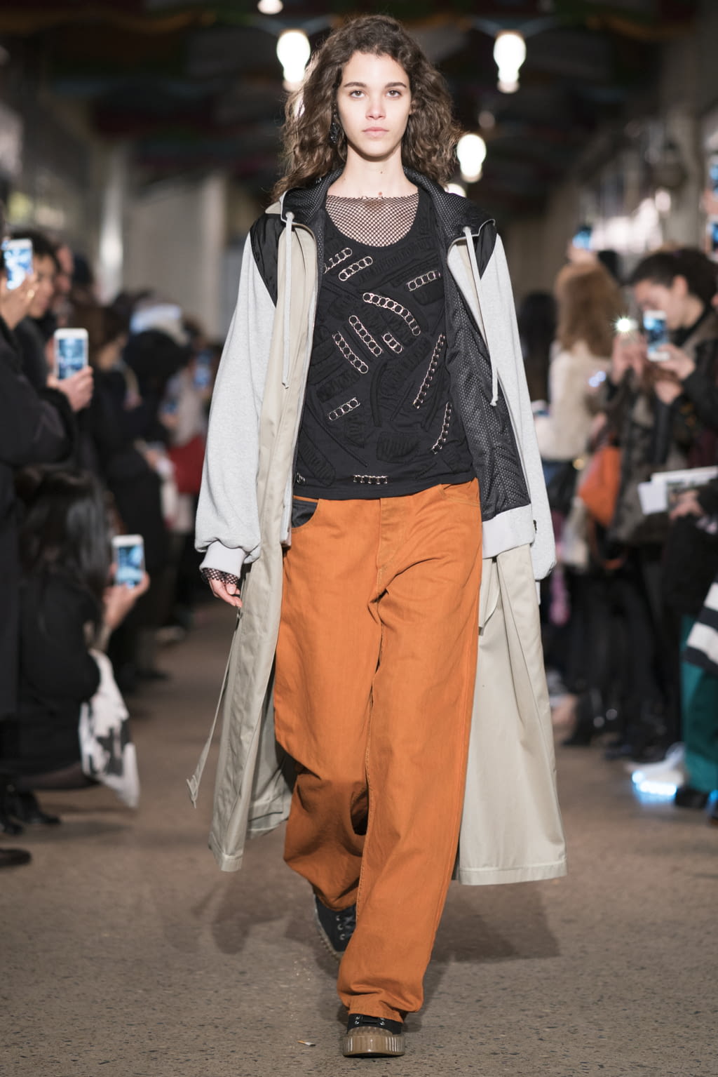 Fashion Week Paris Fall/Winter 2016 look 2 from the Koché collection 女装