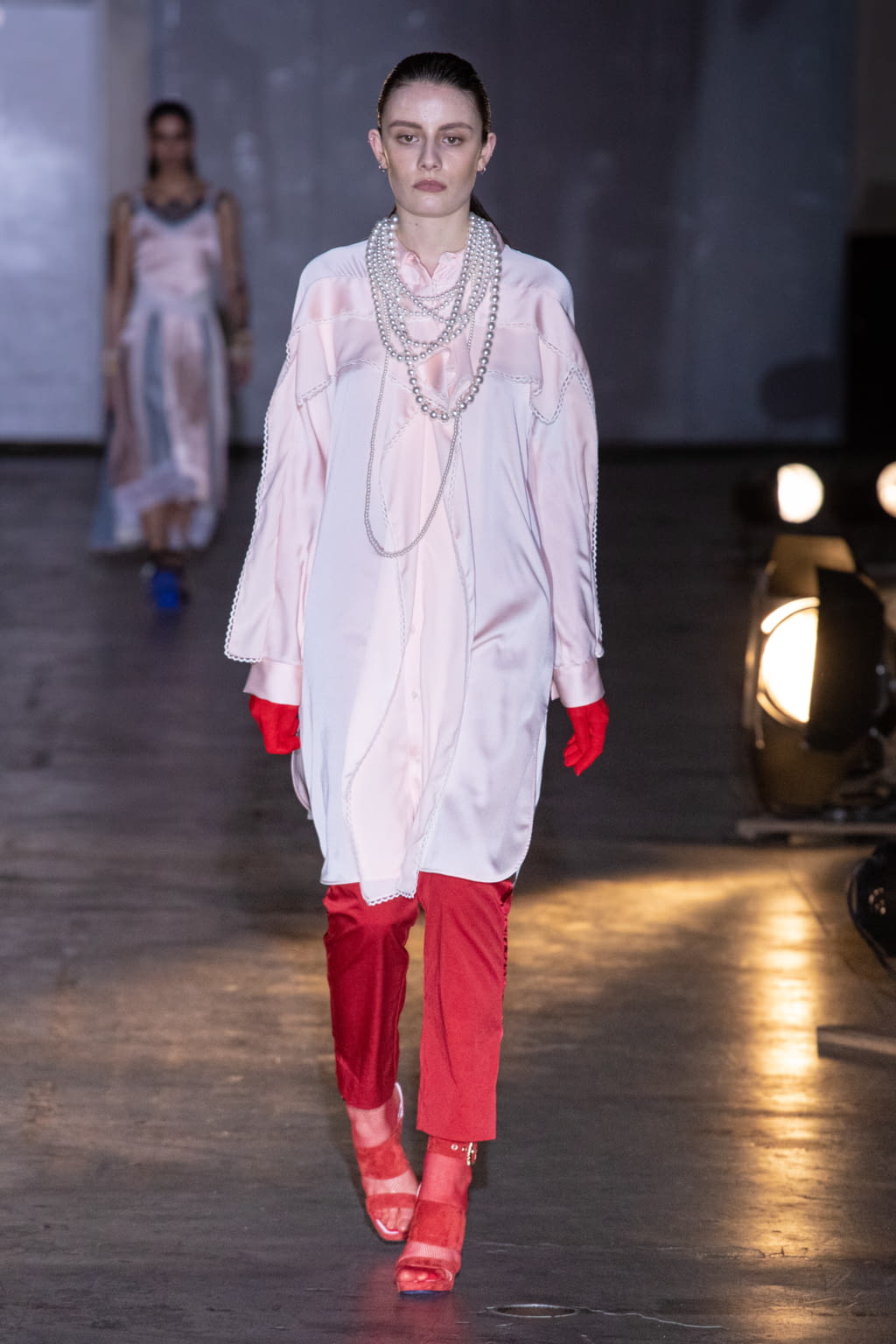 Fashion Week Paris Fall/Winter 2020 look 19 from the Koché collection 女装