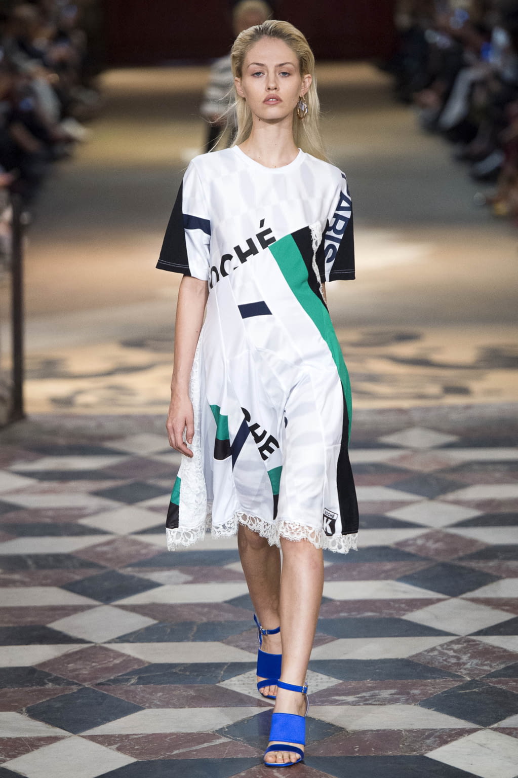 Fashion Week Paris Spring/Summer 2018 look 23 from the Koché collection 女装