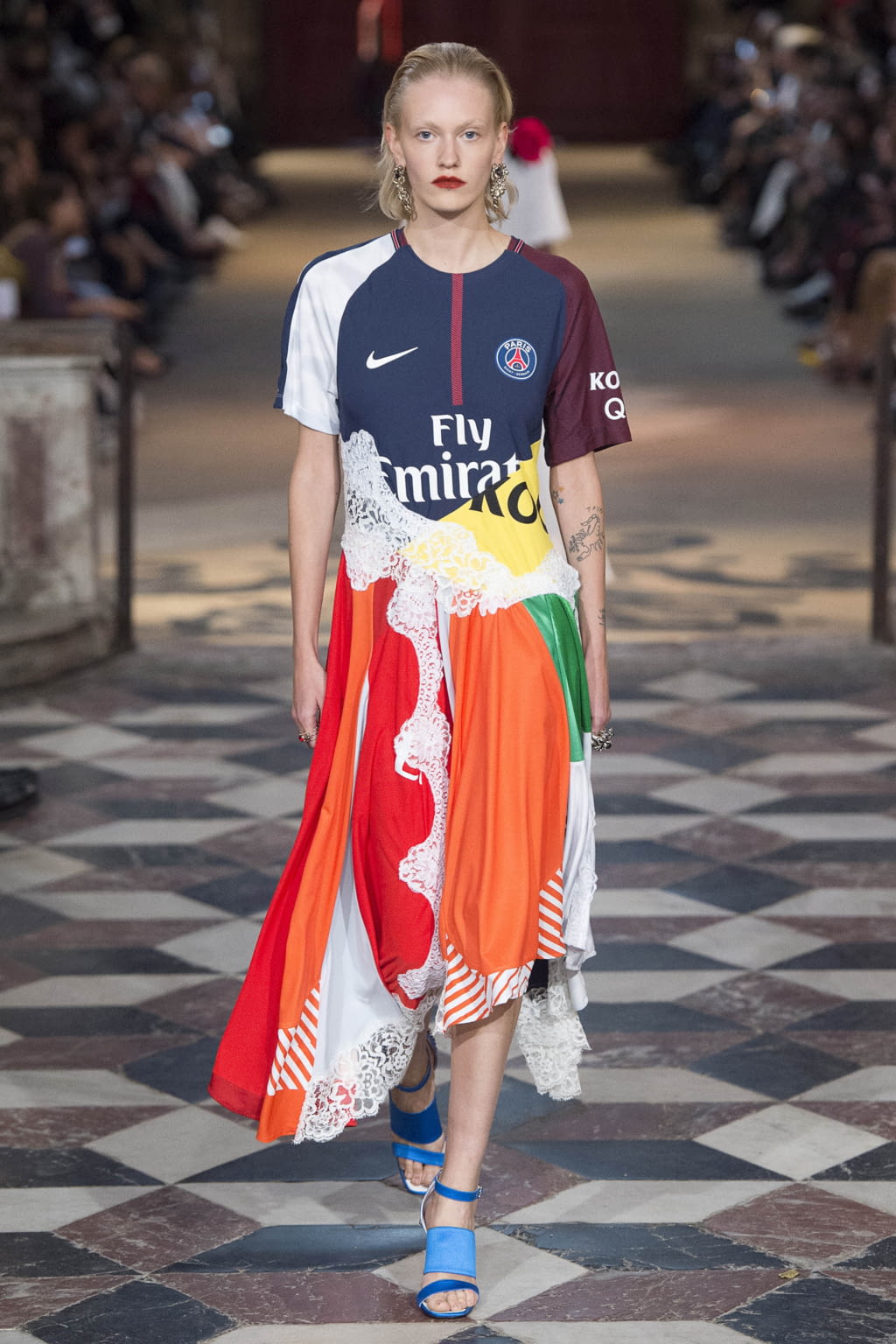 Fashion Week Paris Spring/Summer 2018 look 36 from the Koché collection 女装