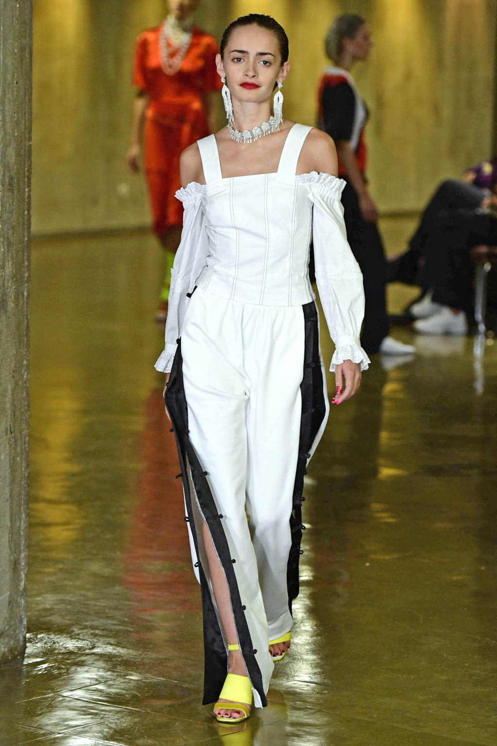 Fashion Week Paris Spring/Summer 2019 look 19 from the Koché collection womenswear