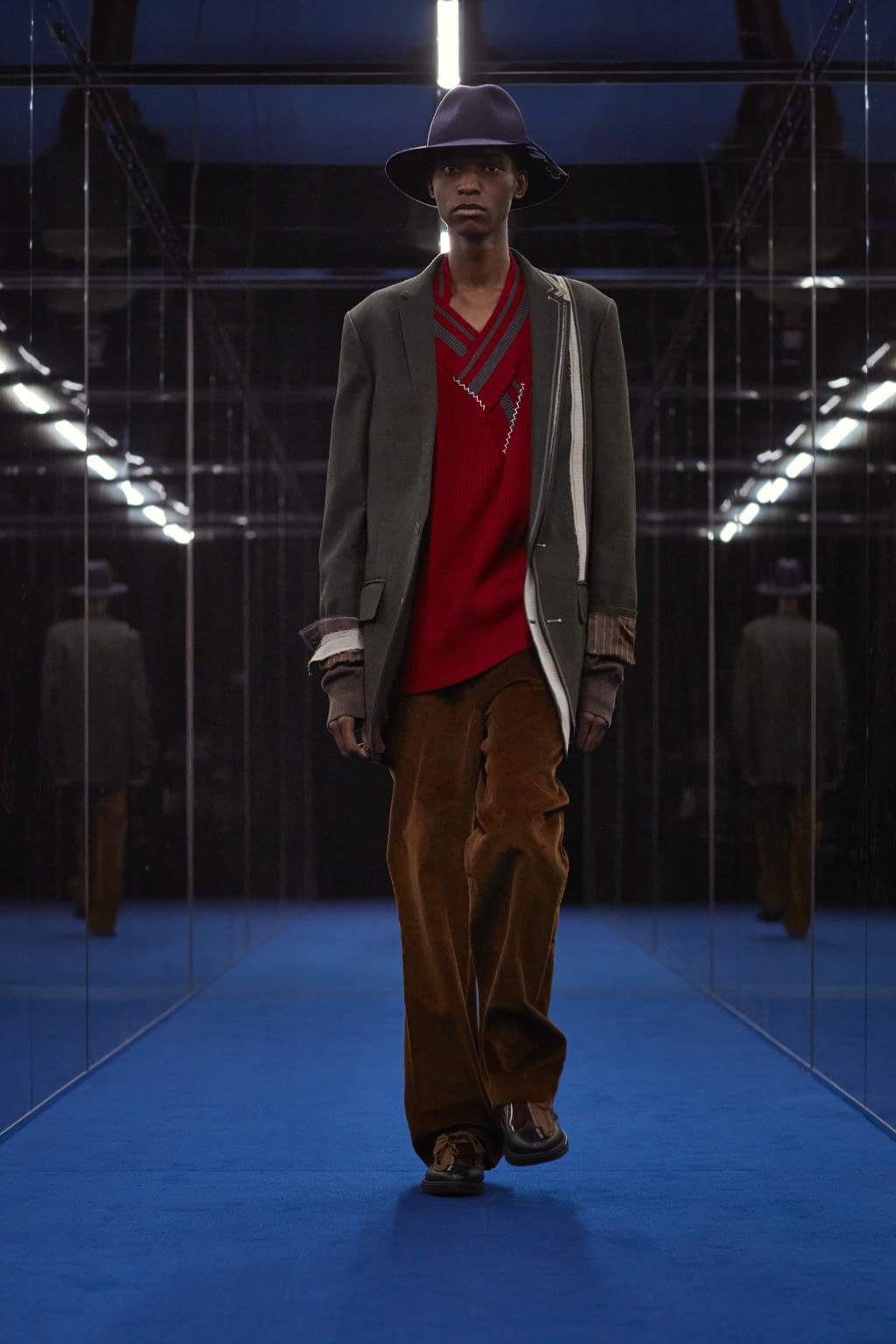 Fashion Week Paris Fall/Winter 2022 look 22 from the Kolor collection menswear