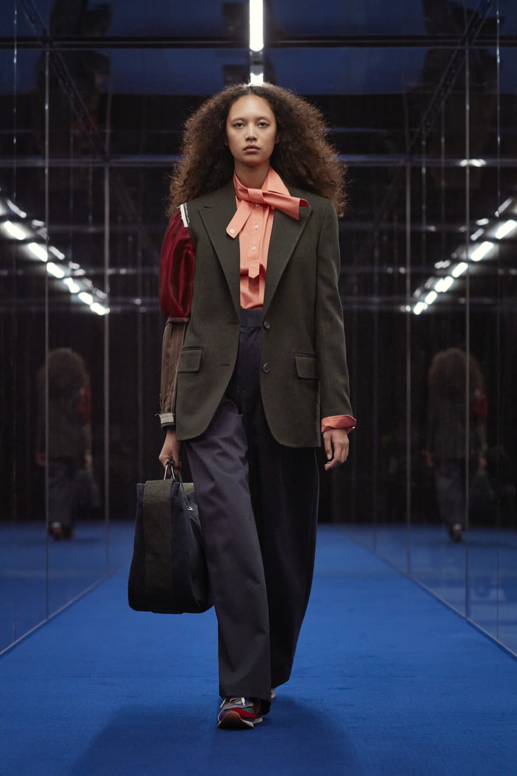 Fashion Week Paris Fall/Winter 2022 look 34 de la collection Kolor menswear