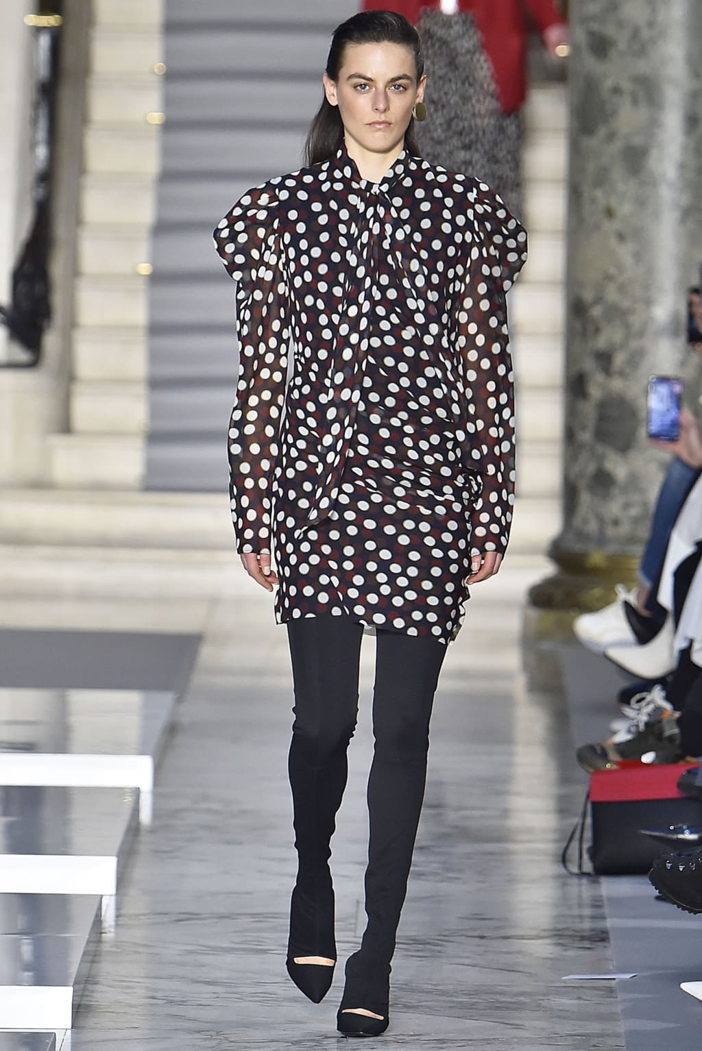 Fashion Week Paris Fall/Winter 2019 look 4 de la collection Kristina Fidelskaya womenswear