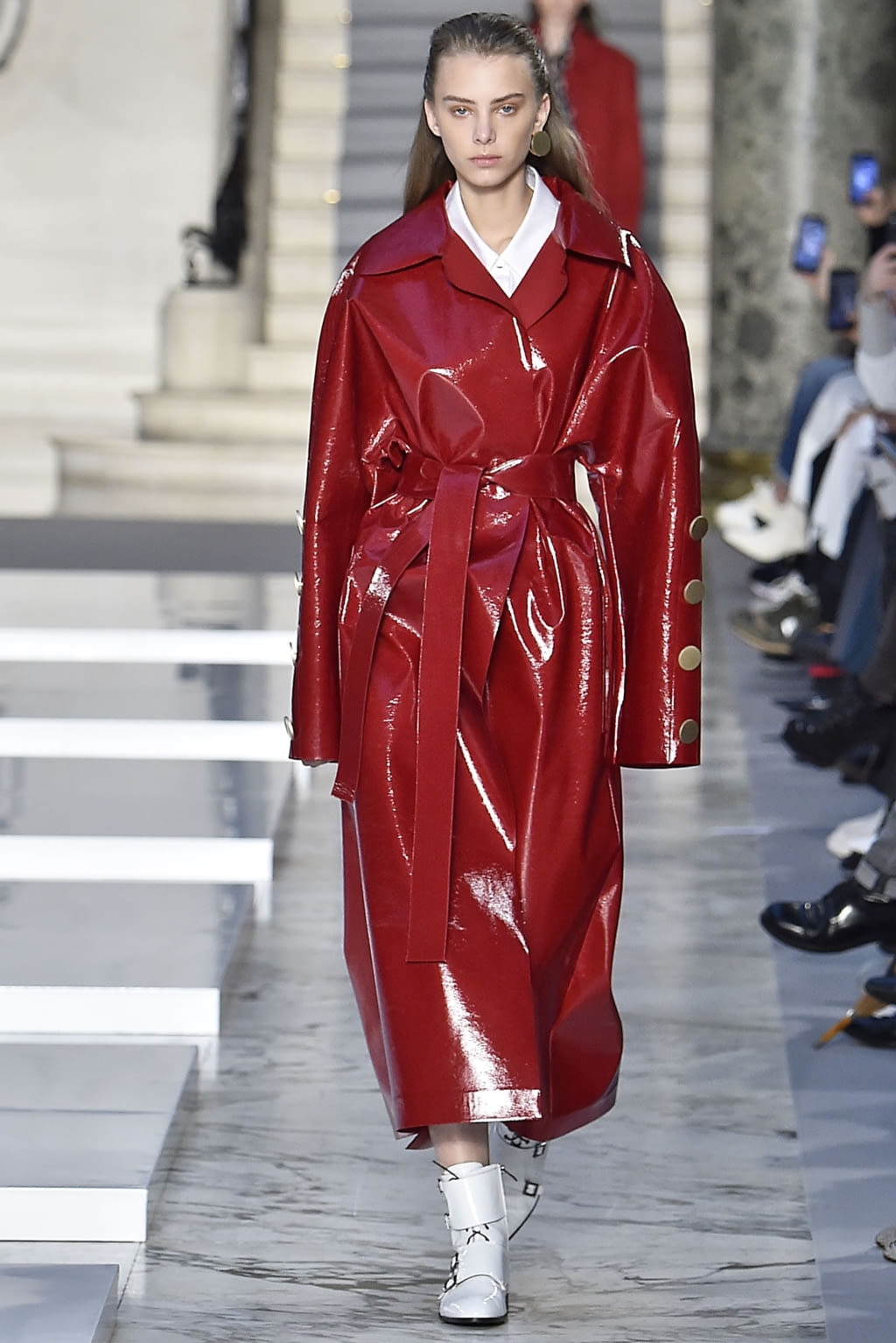 Fashion Week Paris Fall/Winter 2019 look 7 from the Kristina Fidelskaya collection 女装