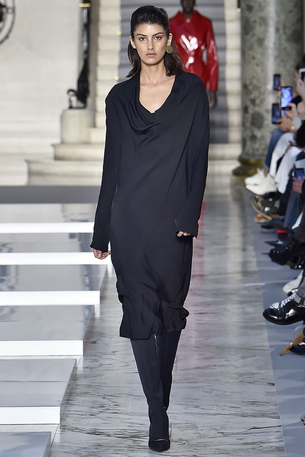 Fashion Week Paris Fall/Winter 2019 look 9 from the Kristina Fidelskaya collection 女装