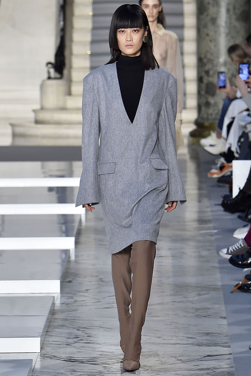 Fashion Week Paris Fall/Winter 2019 look 22 de la collection Kristina Fidelskaya womenswear