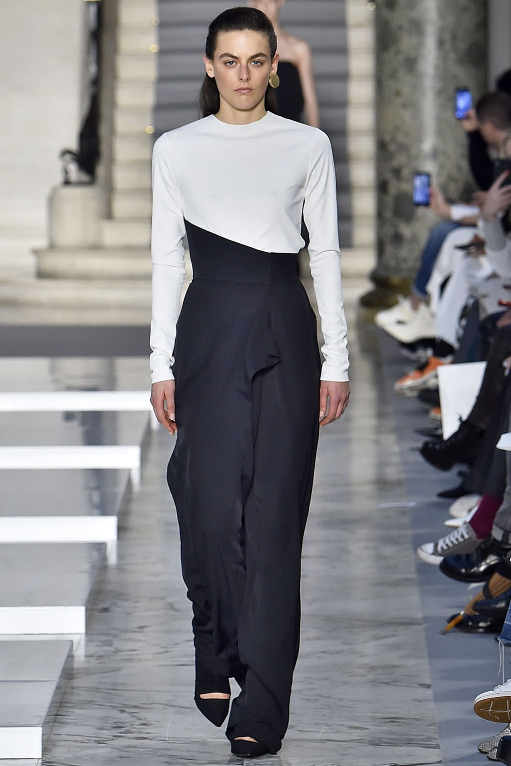 Fashion Week Paris Fall/Winter 2019 look 41 from the Kristina Fidelskaya collection womenswear