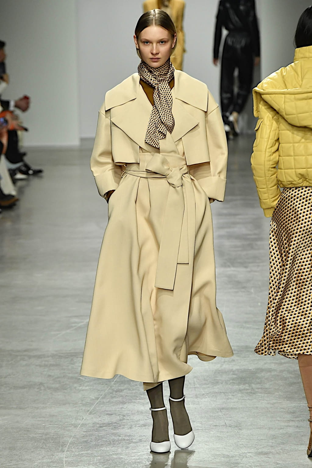 Fashion Week Paris Fall/Winter 2020 look 20 de la collection Kristina Fidelskaya womenswear