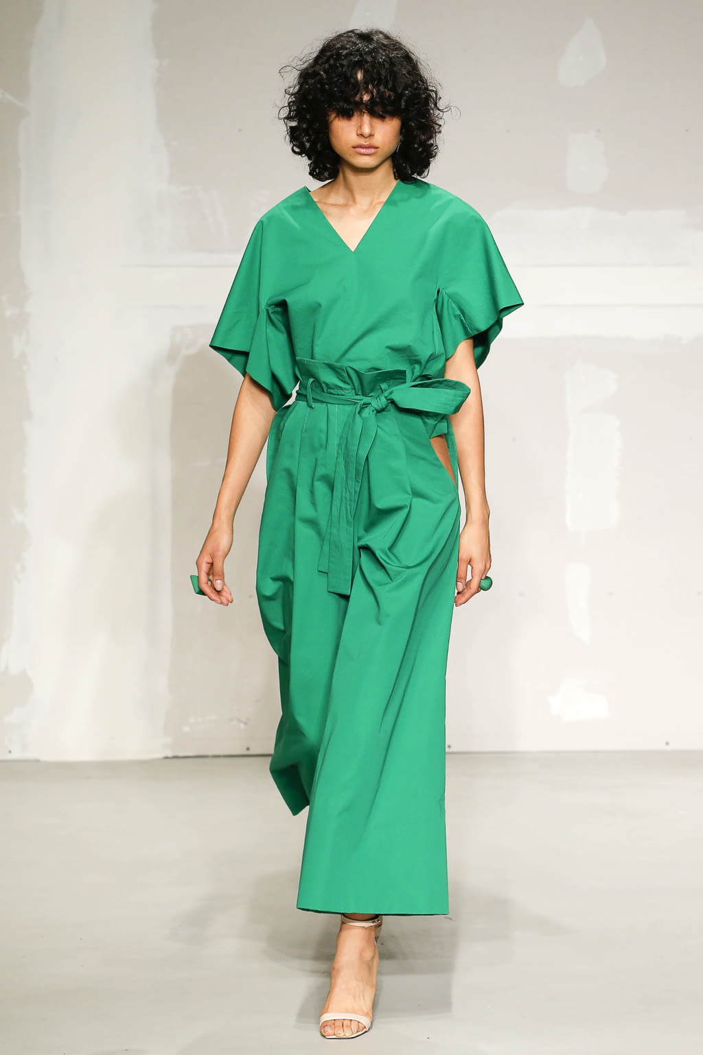 Fashion Week Milan Spring/Summer 2018 look 13 from the Krizia collection womenswear