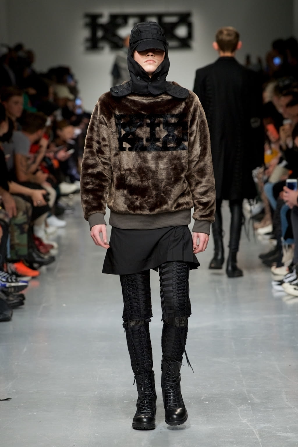 Fashion Week London Fall/Winter 2017 look 27 from the KTZ collection menswear