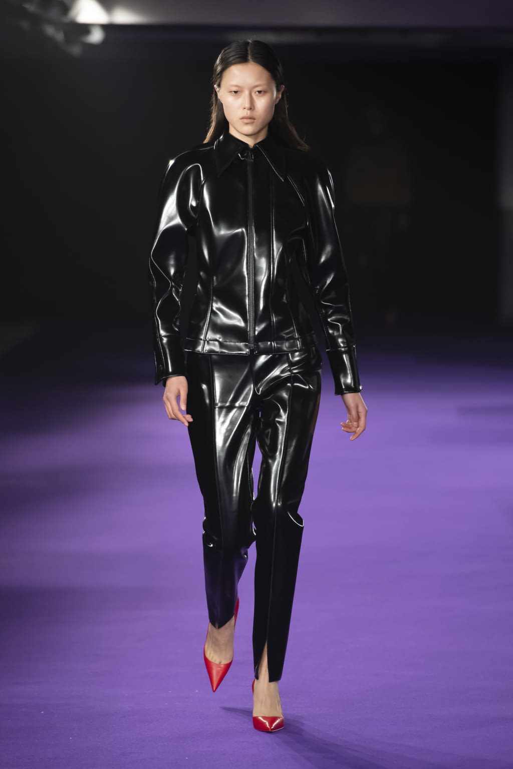 Fashion Week Paris Fall/Winter 2019 look 32 from the KWAIDAN EDITIONS collection 女装