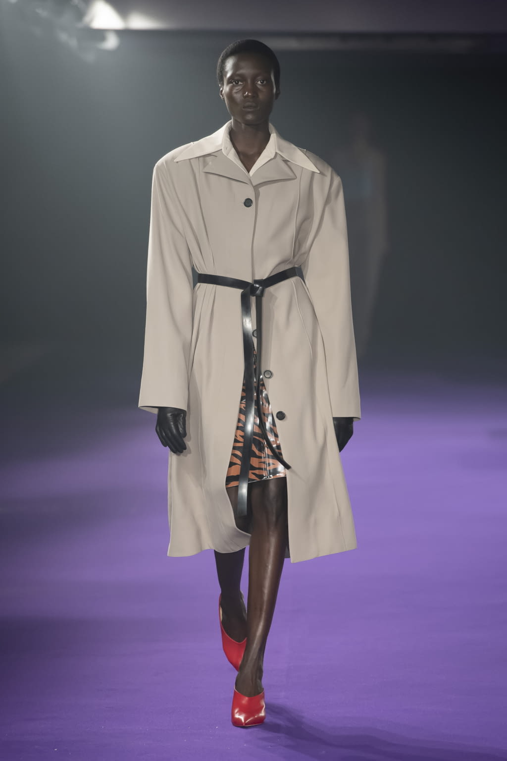 Fashion Week Paris Fall/Winter 2019 look 8 de la collection KWAIDAN EDITIONS womenswear
