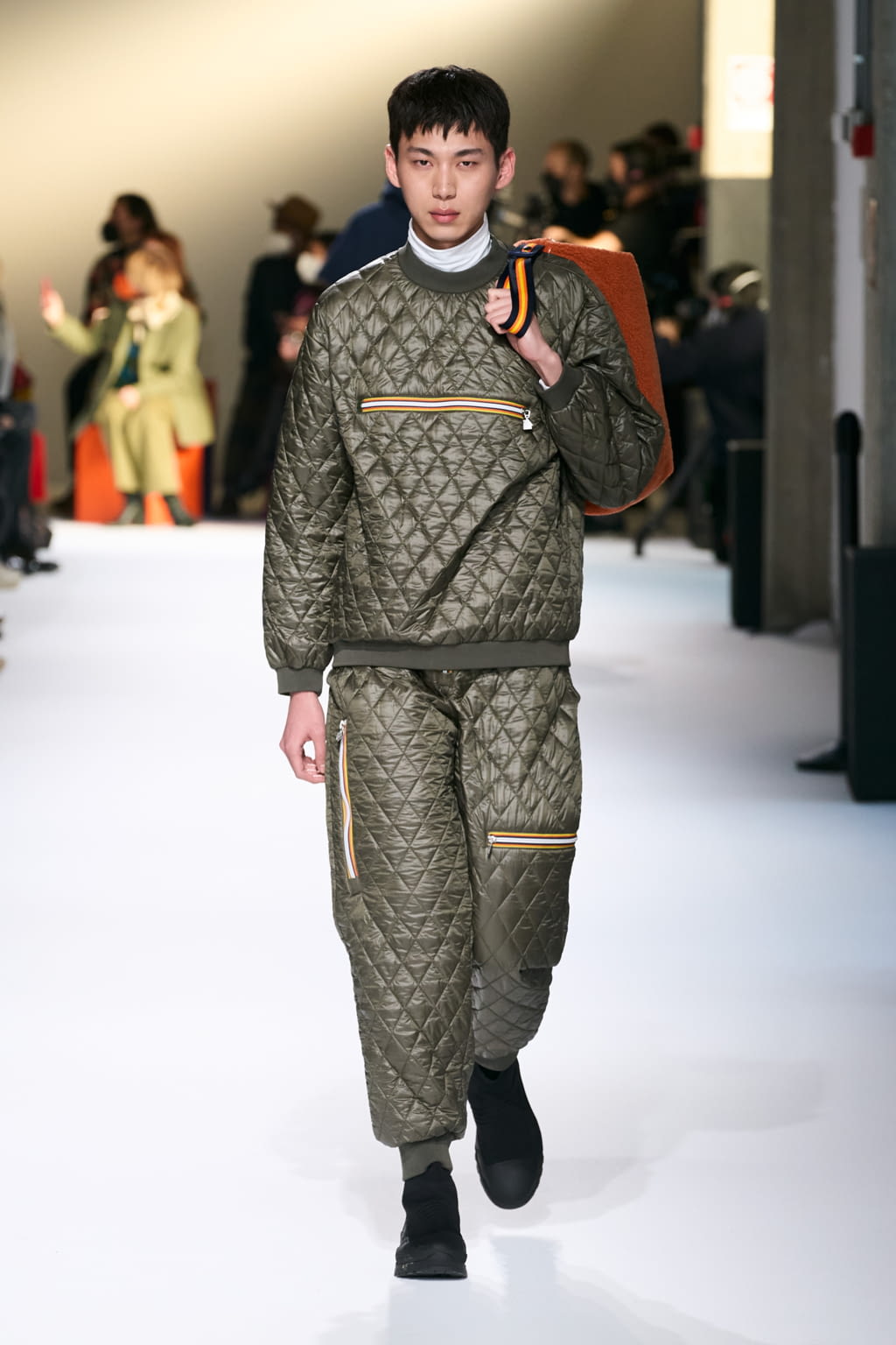 Fashion Week Milan Fall/Winter 2022 look 17 from the K-WAY R&D collection menswear