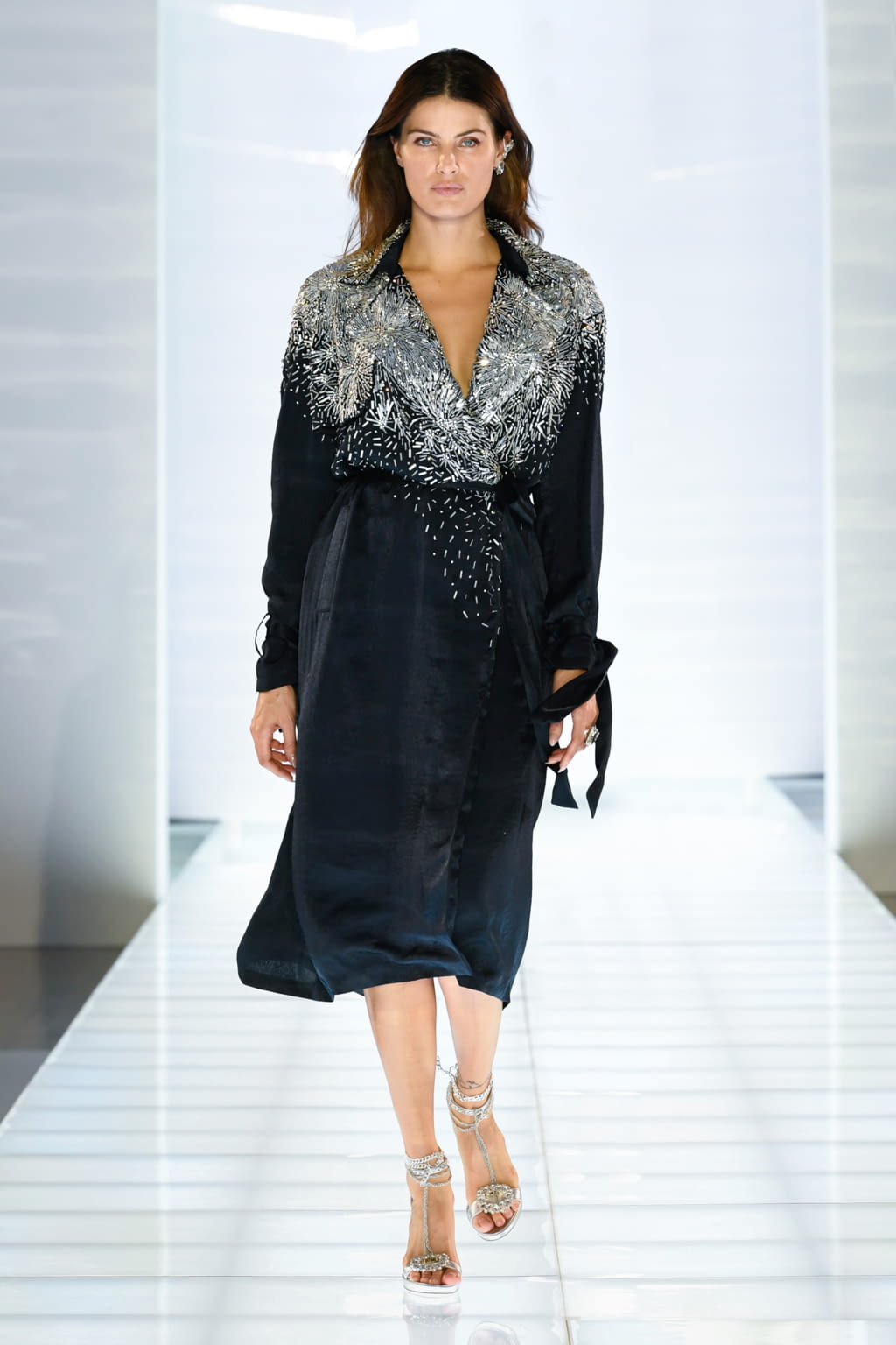 Fashion Week Paris Fall/Winter 2019 look 21 from the Azzaro collection couture