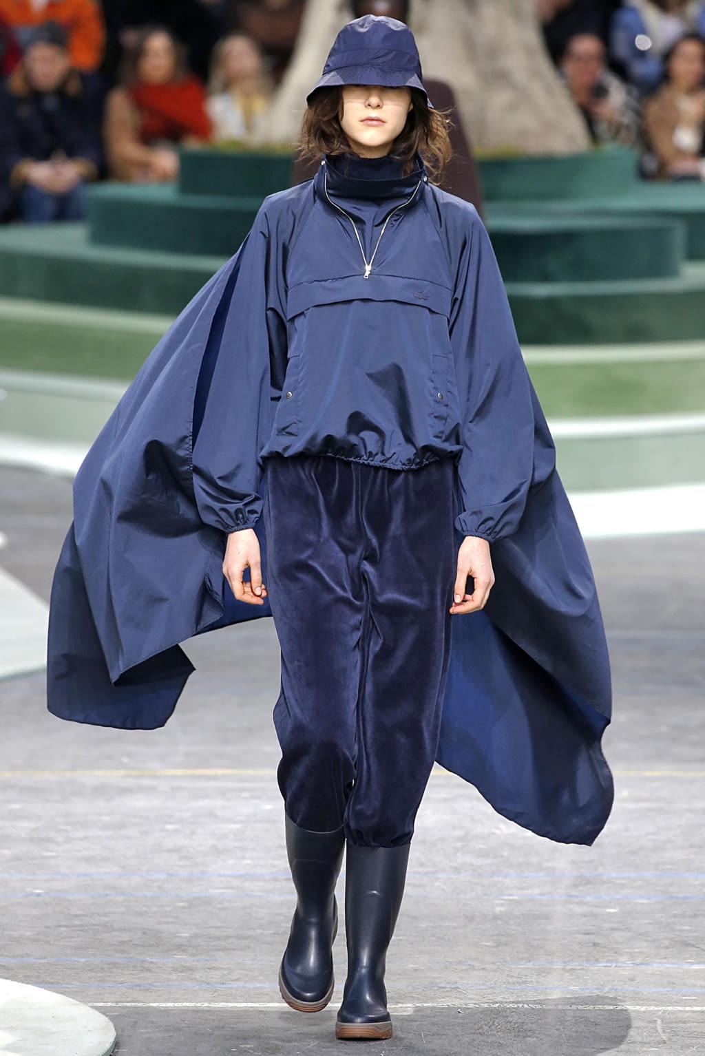 Fashion Week Paris Fall/Winter 2018 look 1 from the Lacoste collection womenswear