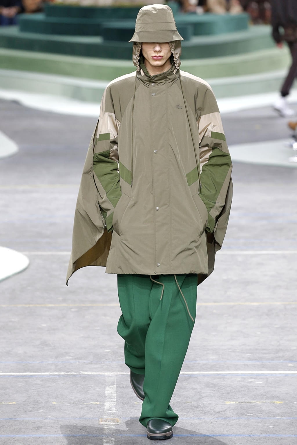 Fashion Week Paris Fall/Winter 2018 look 5 from the Lacoste collection menswear
