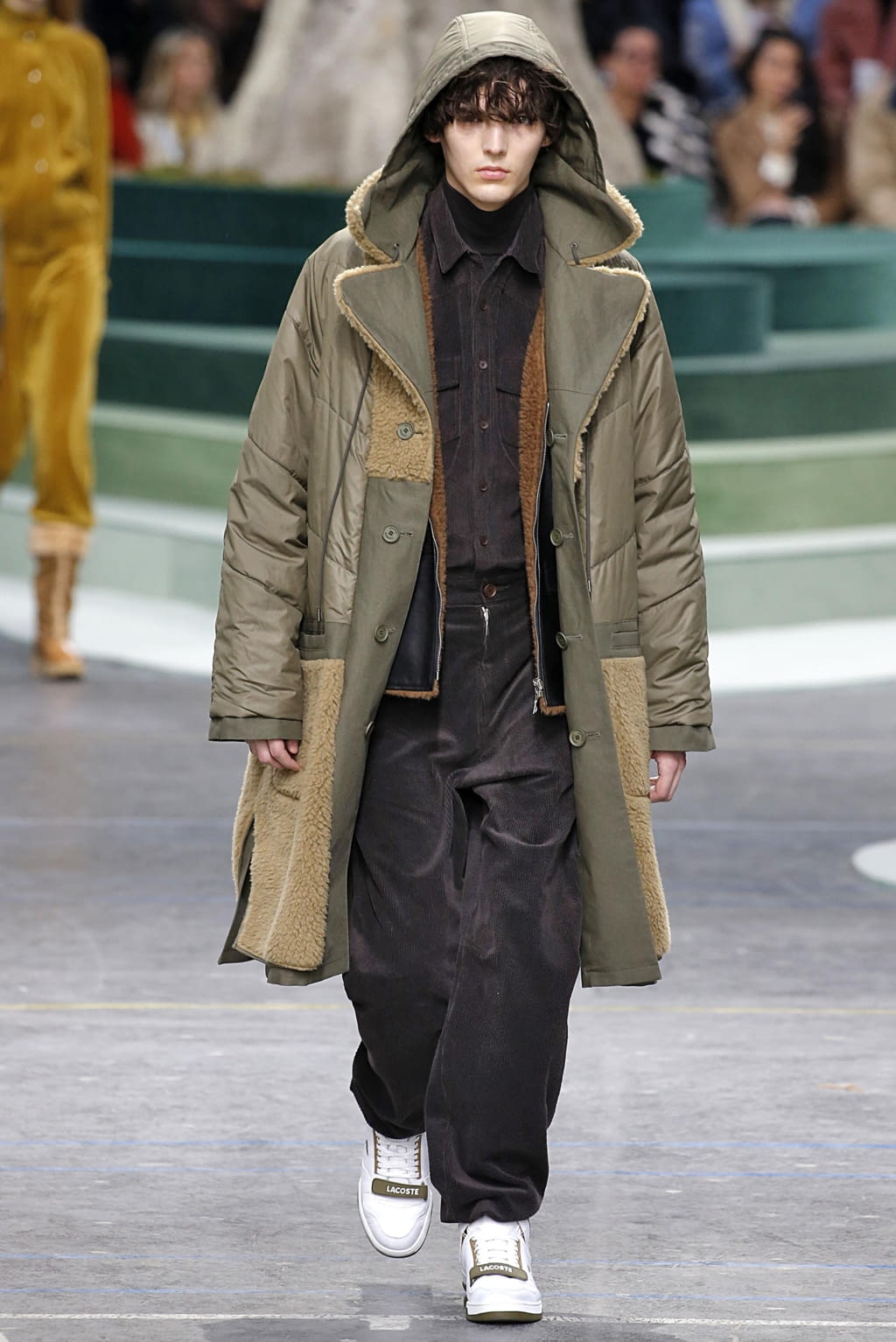 Fashion Week Paris Fall/Winter 2018 look 13 from the Lacoste collection menswear