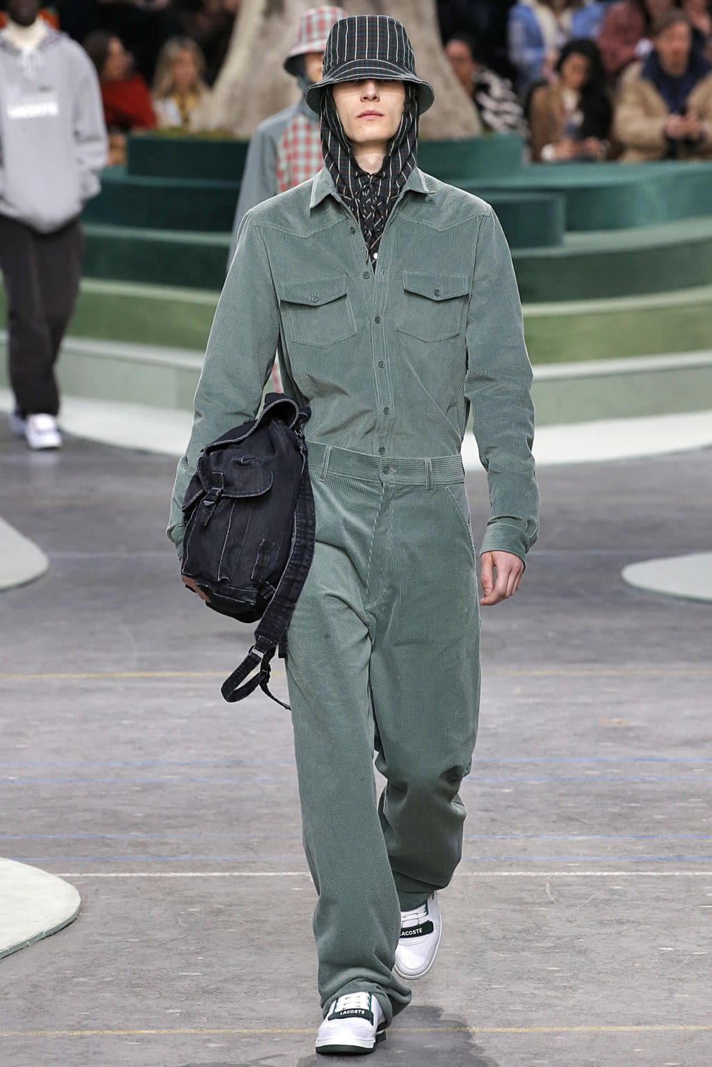Fashion Week Paris Fall/Winter 2018 look 26 from the Lacoste collection menswear