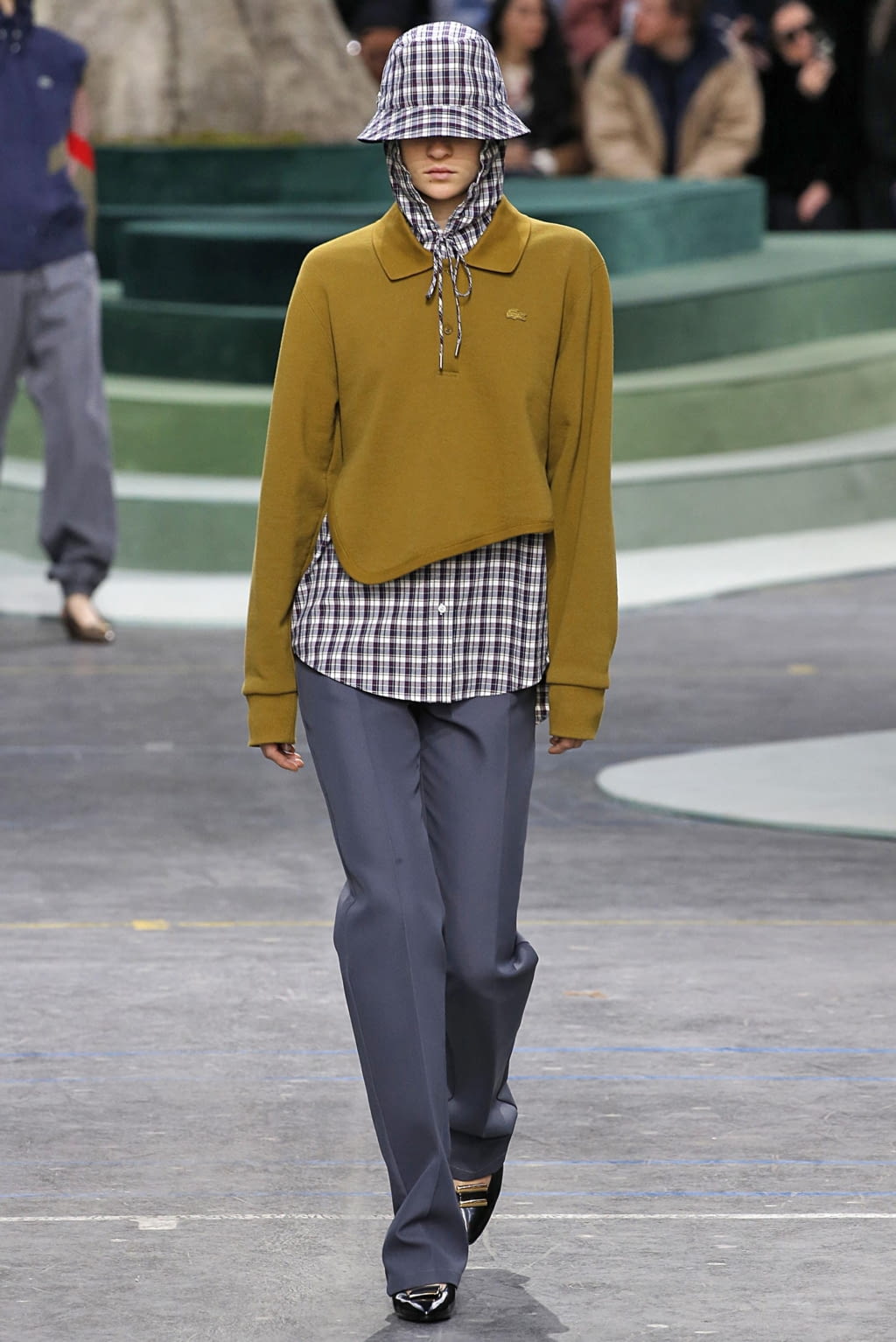 Fashion Week Paris Fall/Winter 2018 look 42 from the Lacoste collection womenswear