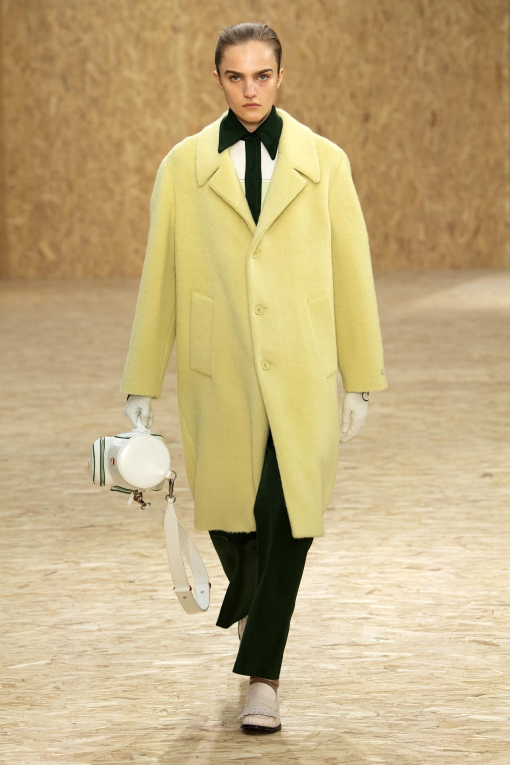 Fashion Week Paris Fall/Winter 2020 look 3 from the Lacoste collection 女装