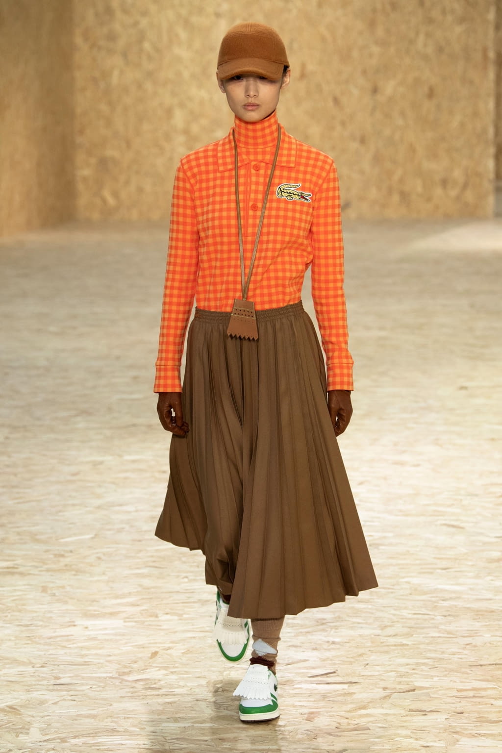 Fashion Week Paris Fall/Winter 2020 look 30 de la collection Lacoste womenswear
