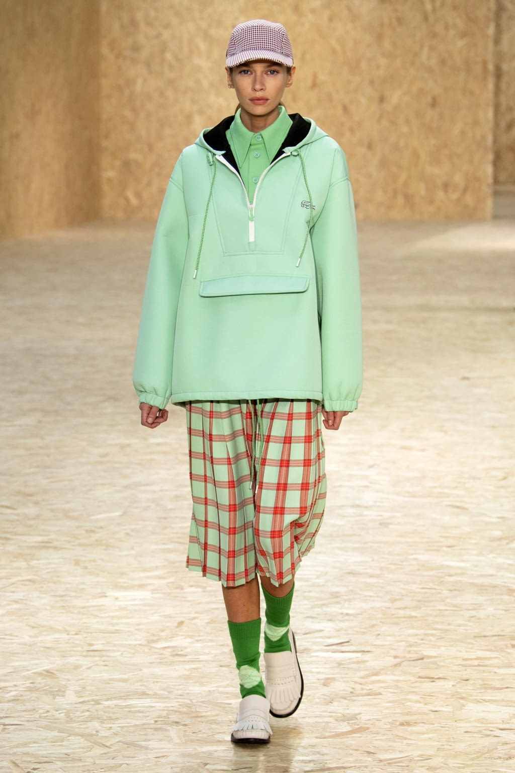 Fashion Week Paris Fall/Winter 2020 look 33 from the Lacoste collection 女装