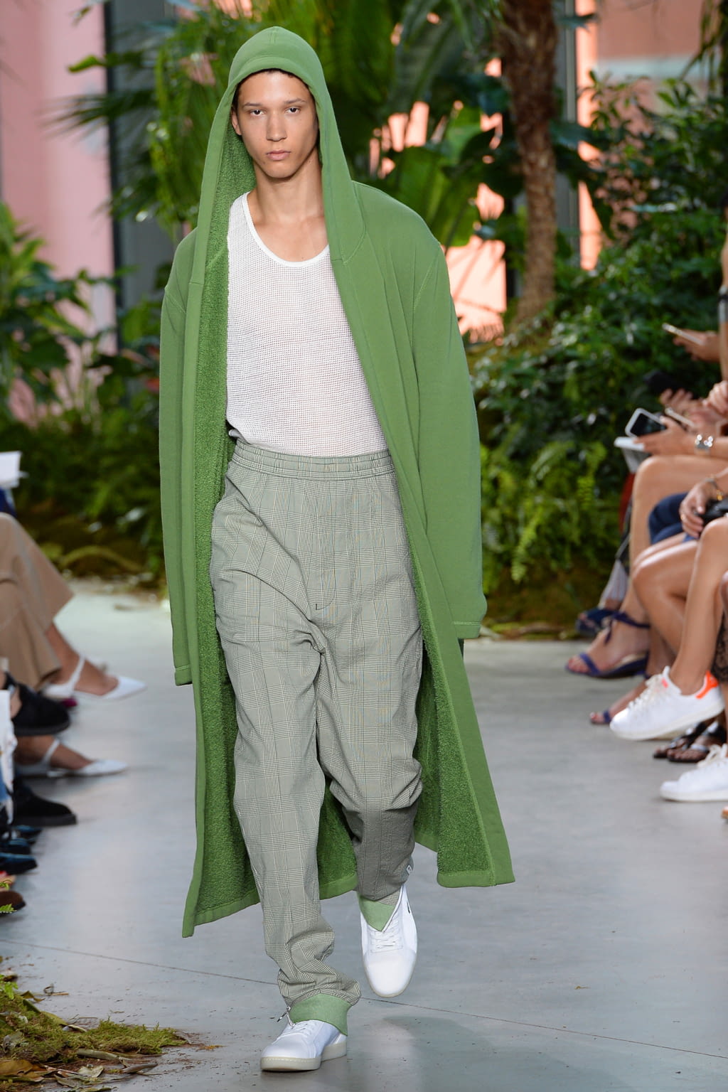 Fashion Week New York Spring/Summer 2017 look 4 from the Lacoste collection womenswear
