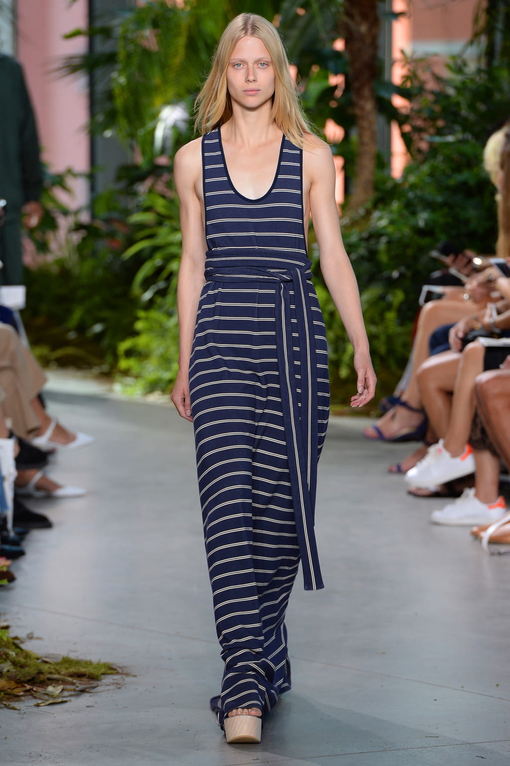 Fashion Week New York Spring/Summer 2017 look 16 from the Lacoste collection womenswear