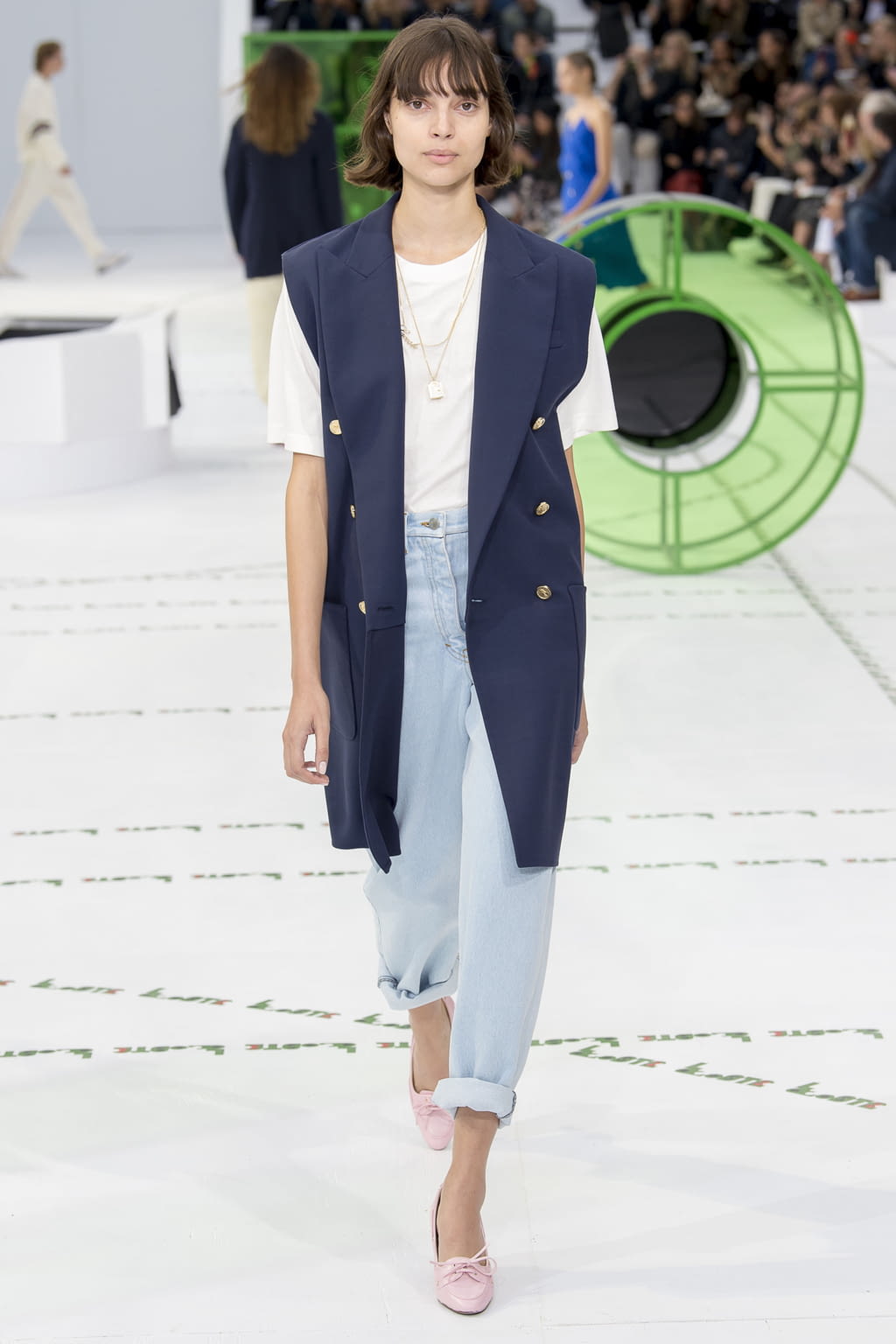 Fashion Week Paris Spring/Summer 2018 look 3 from the Lacoste collection womenswear