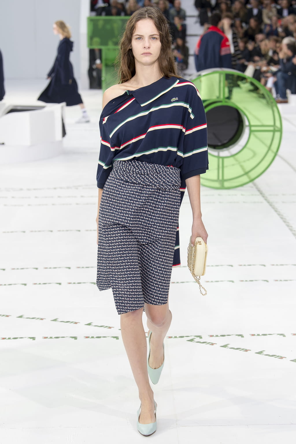 Fashion Week Paris Spring/Summer 2018 look 22 from the Lacoste collection 女装