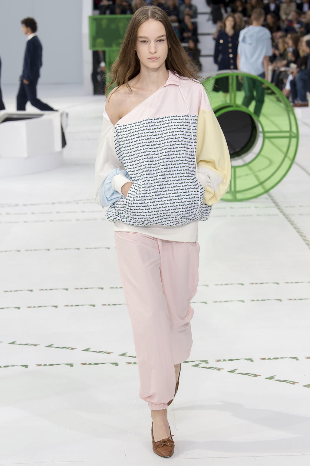 Fashion Week Paris Spring/Summer 2018 look 36 from the Lacoste collection womenswear