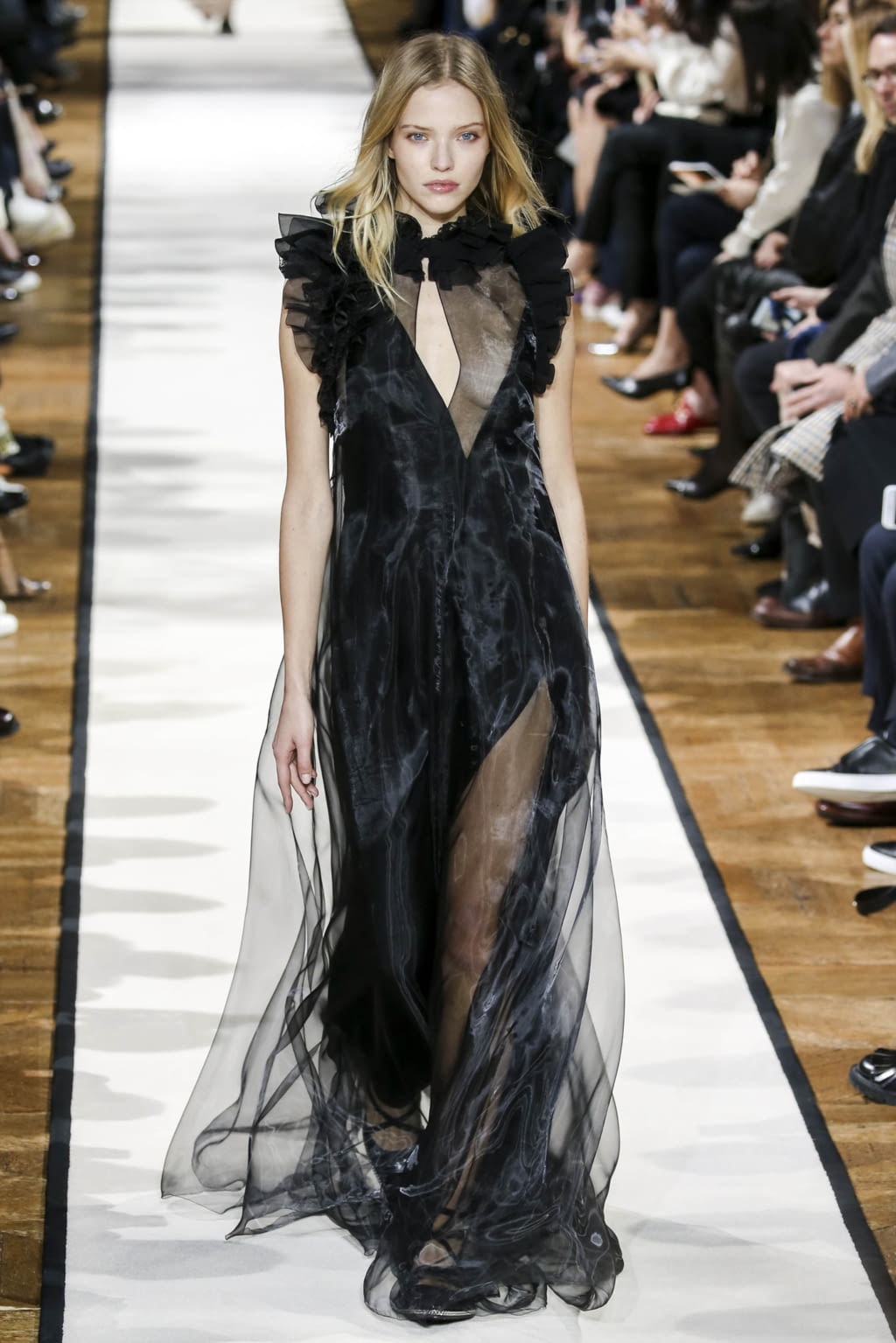 Fashion Week Paris Fall/Winter 2017 look 16 from the Lanvin collection 女装