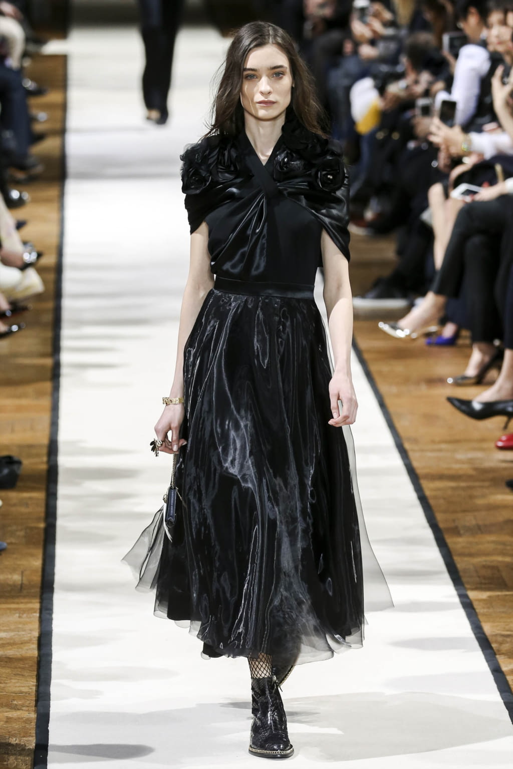 Fashion Week Paris Fall/Winter 2017 look 35 from the Lanvin collection womenswear