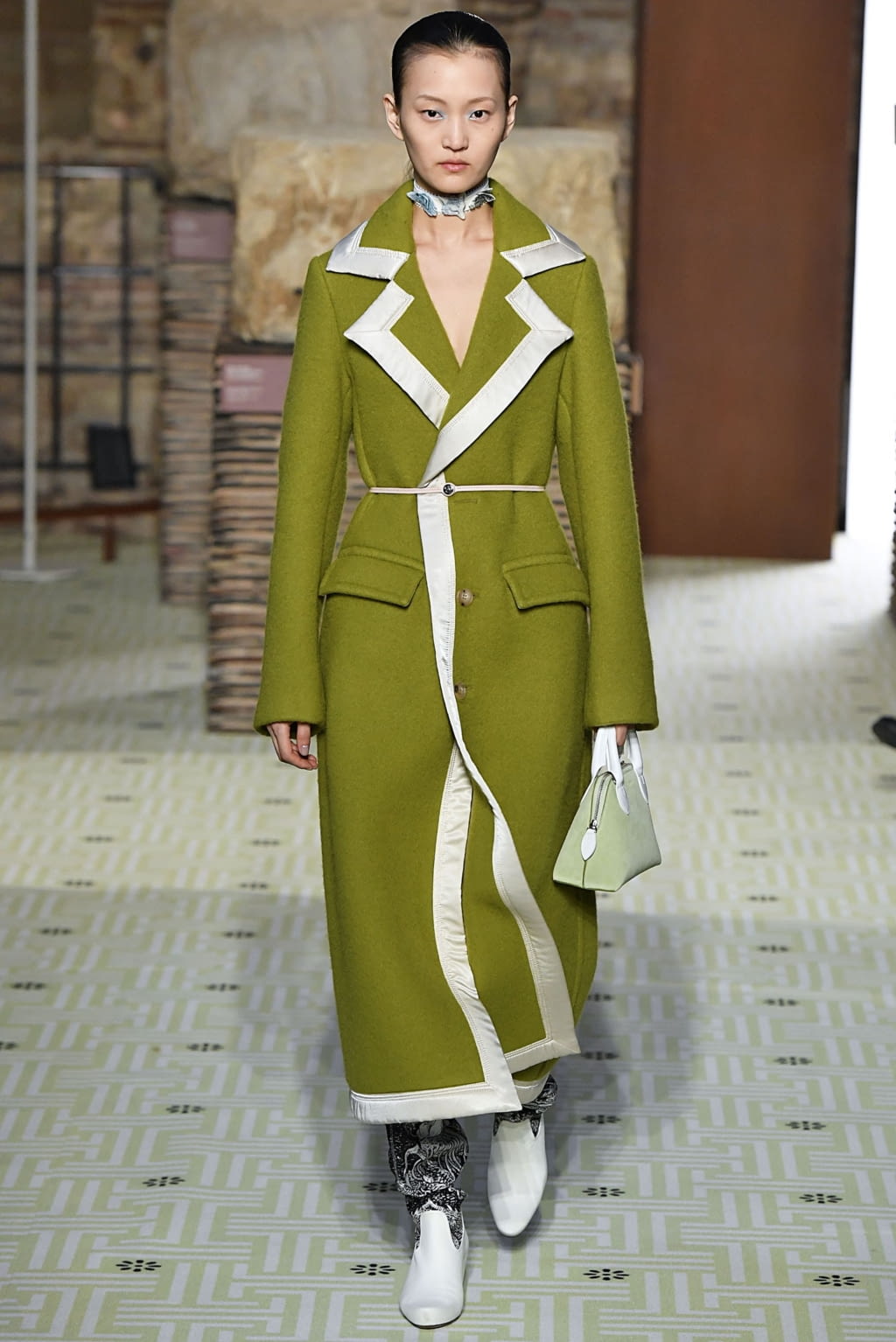 Fashion Week Paris Fall/Winter 2019 look 27 from the Lanvin collection 女装