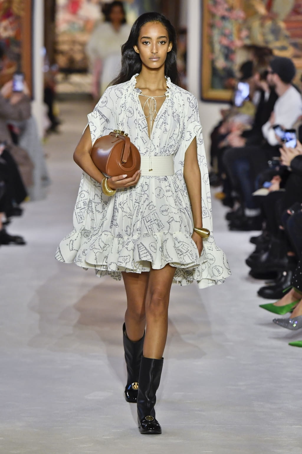 Fashion Week Paris Fall/Winter 2020 look 3 de la collection Lanvin womenswear