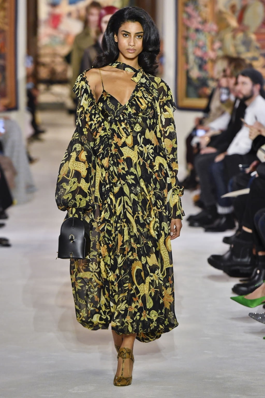 Fashion Week Paris Fall/Winter 2020 look 25 from the Lanvin collection womenswear