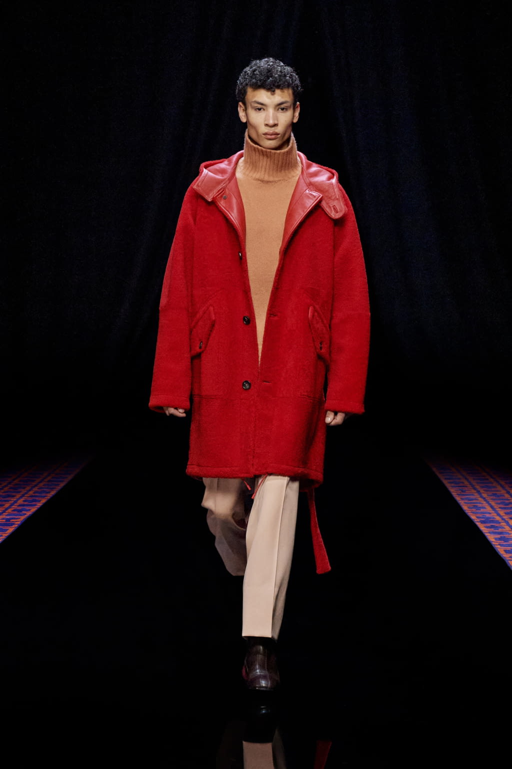 Fashion Week Paris Fall/Winter 2022 look 24 de la collection Lanvin womenswear