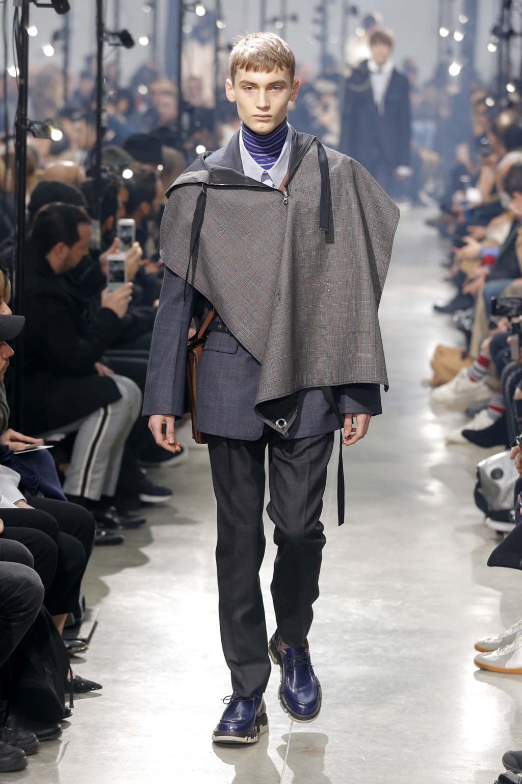 Fashion Week Paris Fall/Winter 2018 look 6 de la collection Lanvin menswear