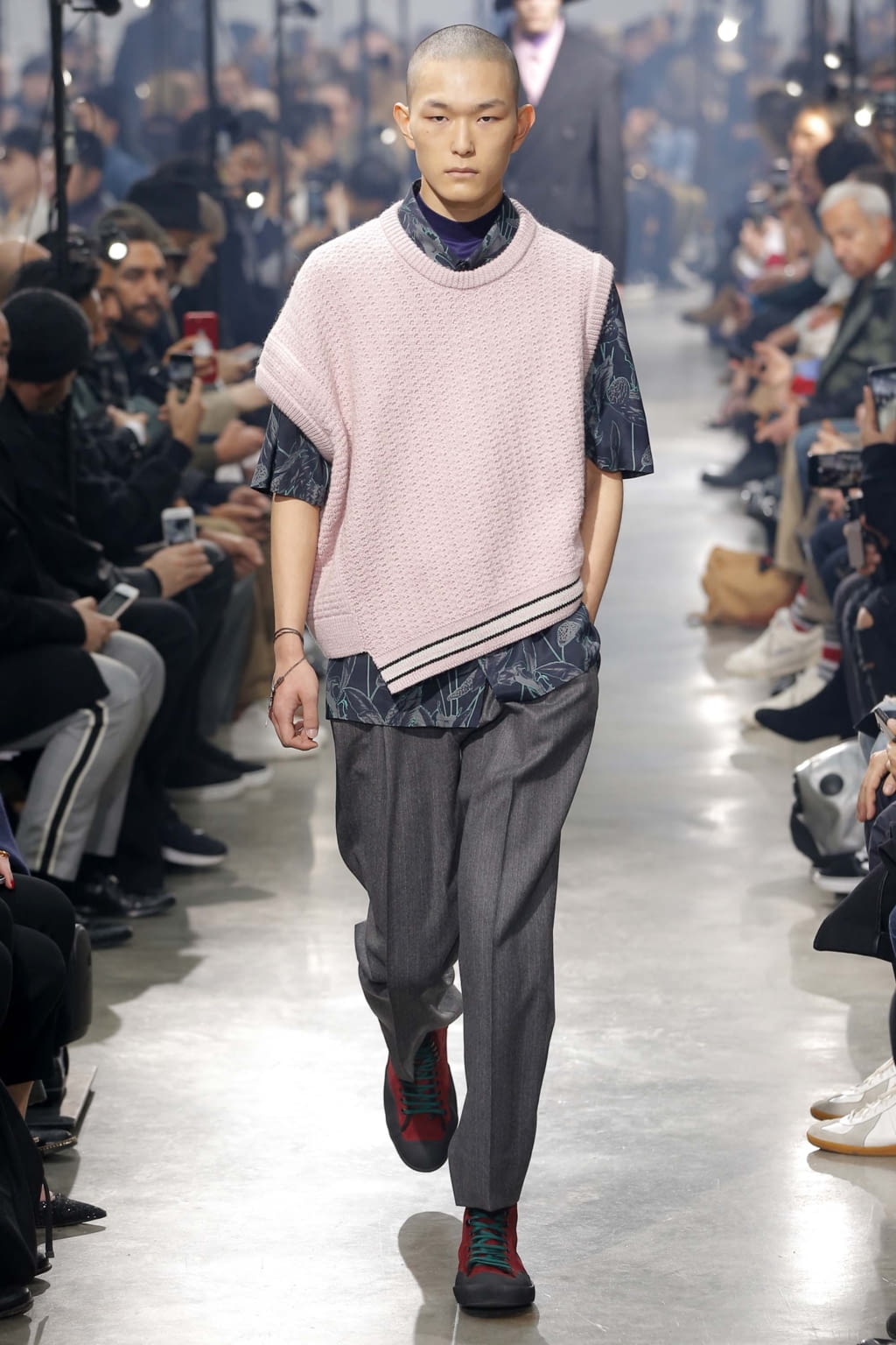 Fashion Week Paris Fall/Winter 2018 look 23 from the Lanvin collection menswear